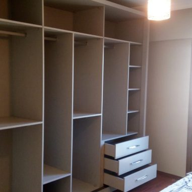 Sarakoğulları-gardırop