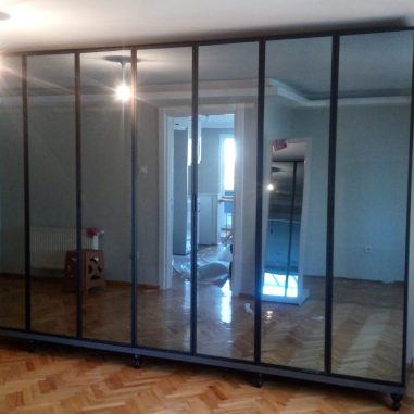 Sarakoğulları-gardırop