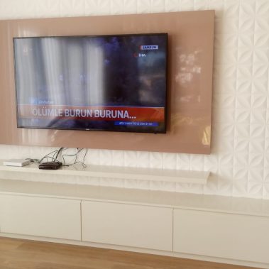 Sarakoğulları_Tv_Ünitesi